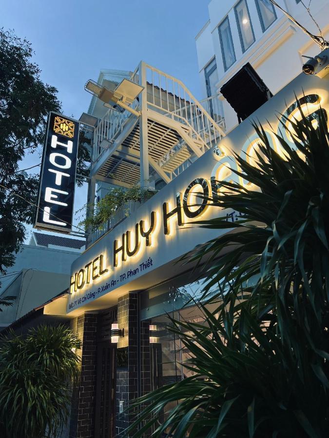 Huy Hoang Hotel Phan Thiet Bagian luar foto