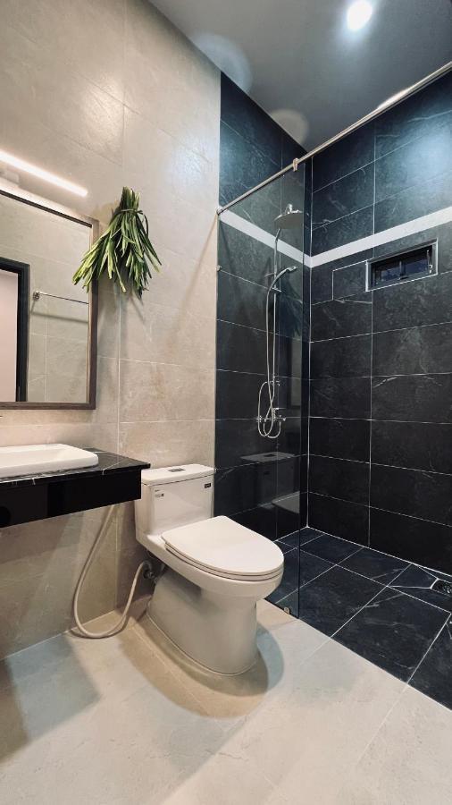 Huy Hoang Hotel Phan Thiet Bagian luar foto